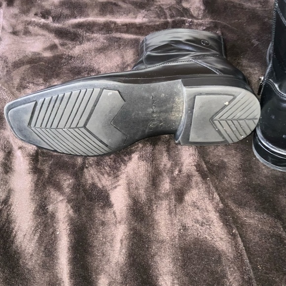 Rock port leather boots size 10, comfortable and hardly worn. - Picture 3 of 4